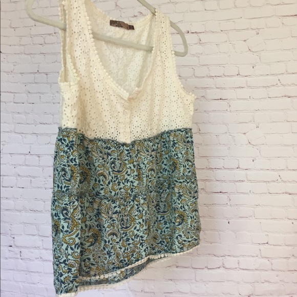 Adorable Boho Prana Crochet Top Tank - Picture 4 of 9